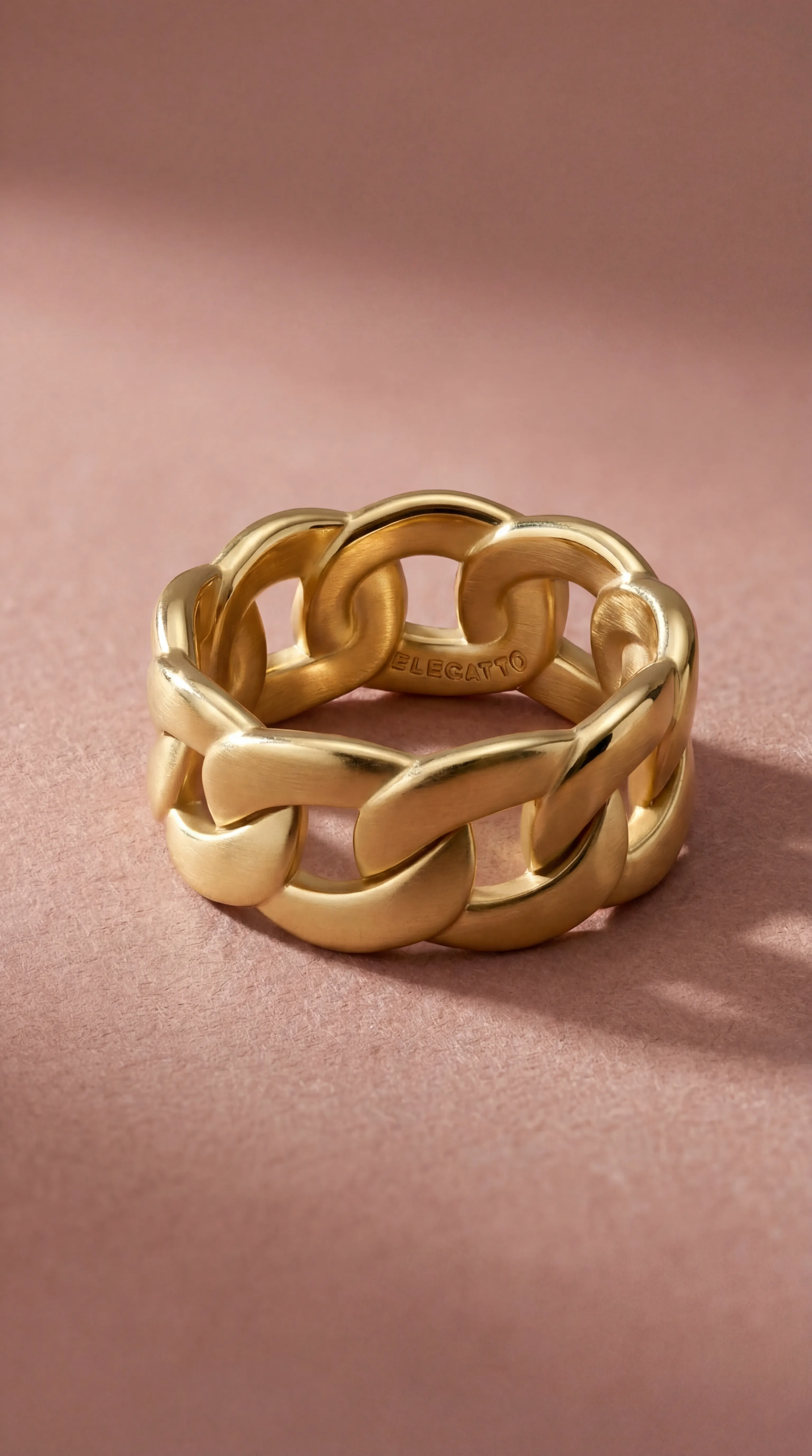 AI close-up product photo — material texture and detail rendered with E-shot